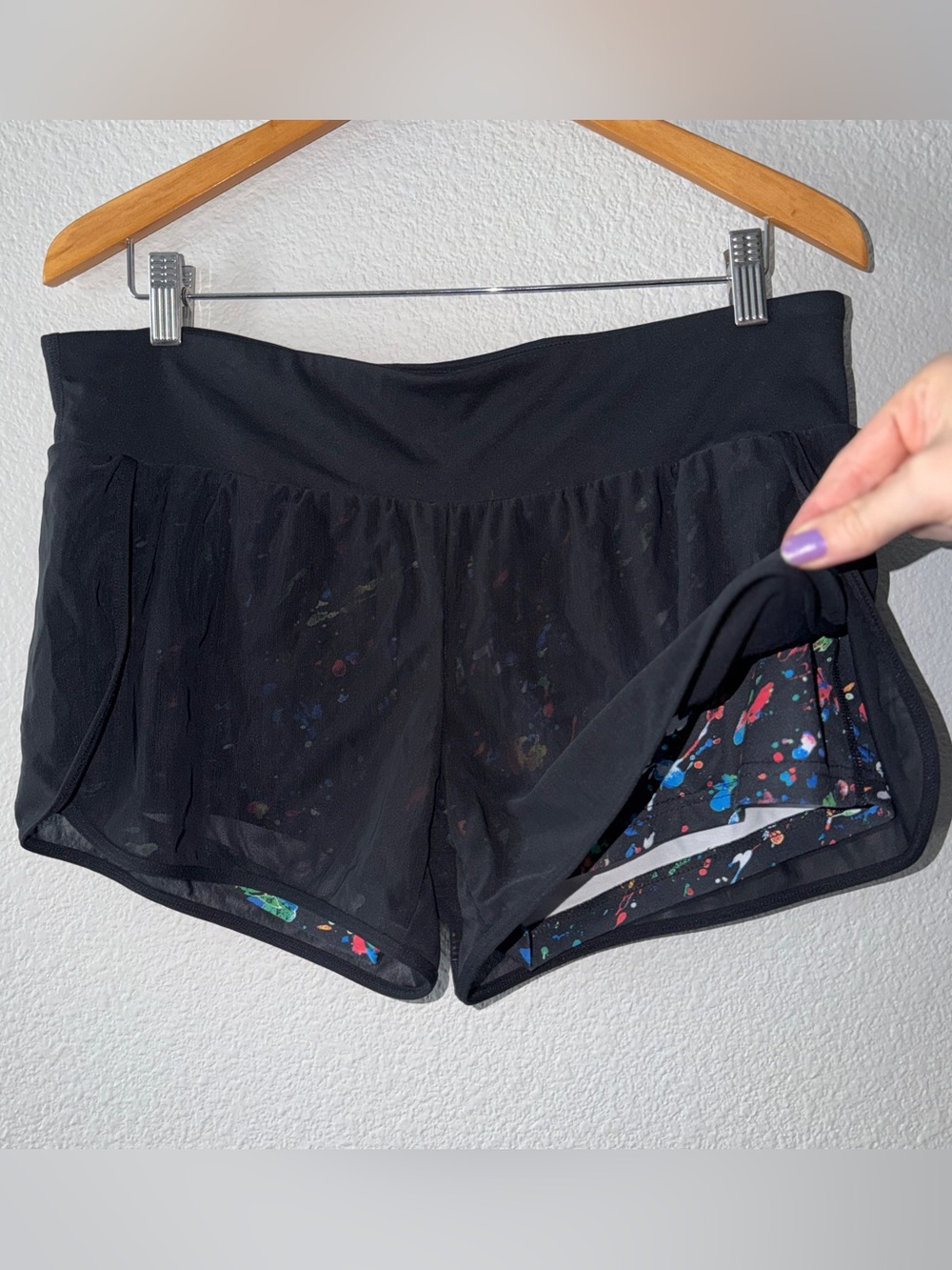 Fabletics Women’s M 2-in-1 Running Shorts Black Paint Splatter Lined Zip Pocket